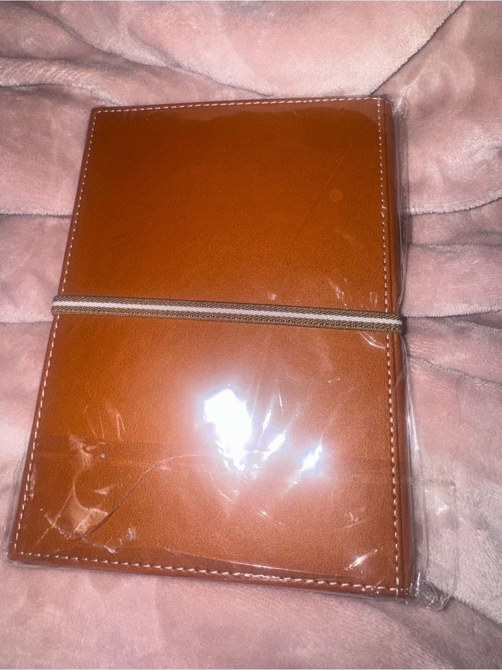 Miu Miu Cognac Leather Belt-Closure Notebook new - Picture 2 of 2